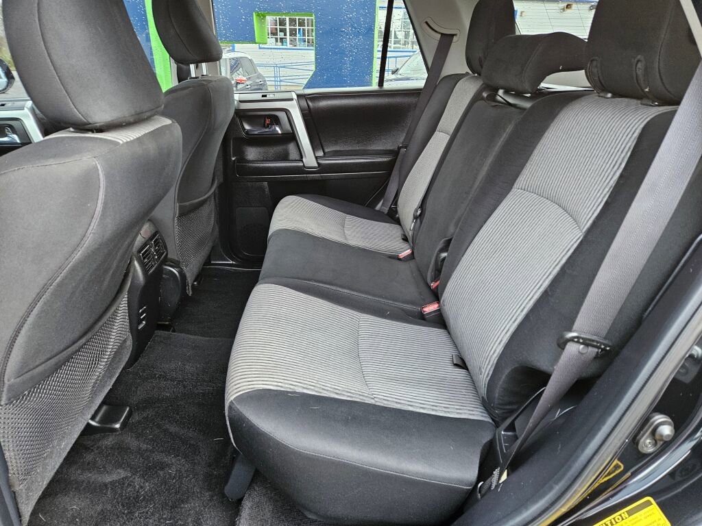 Used 2016 Toyota 4Runner SR5 image 12