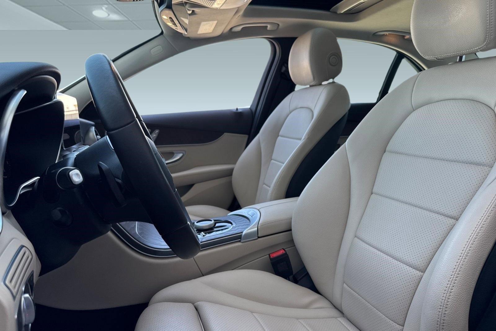 Used 2021 Mercedes-Benz C 300 Sedan image 19