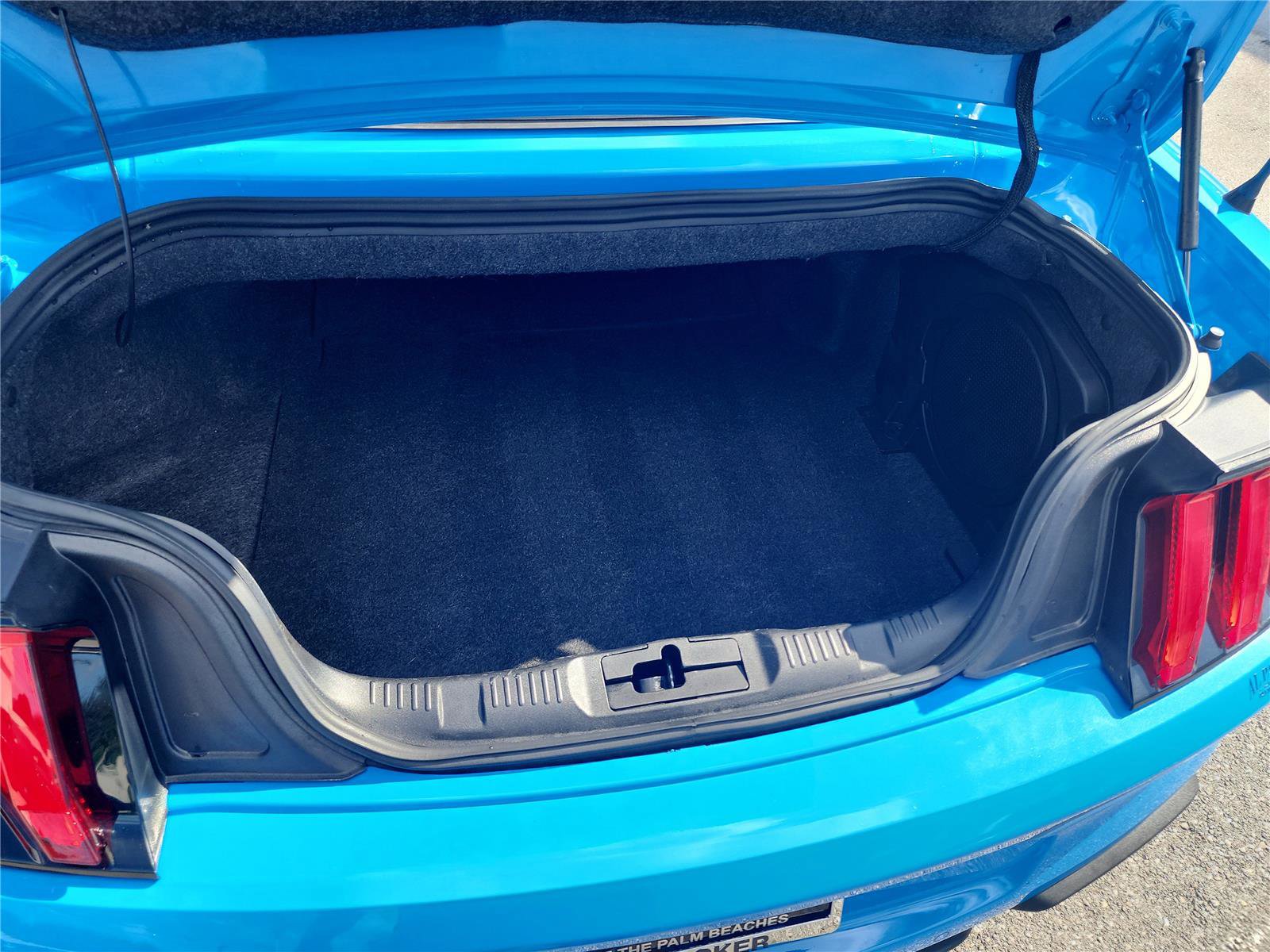 Certified 2022 Ford Mustang GT Premium w/ Equipment Group 401A image 21