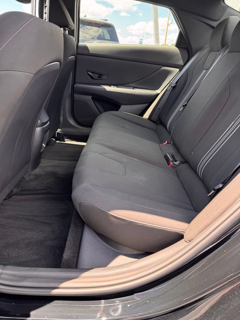 Used 2026 Hyundai Elantra Sport FWD image 10