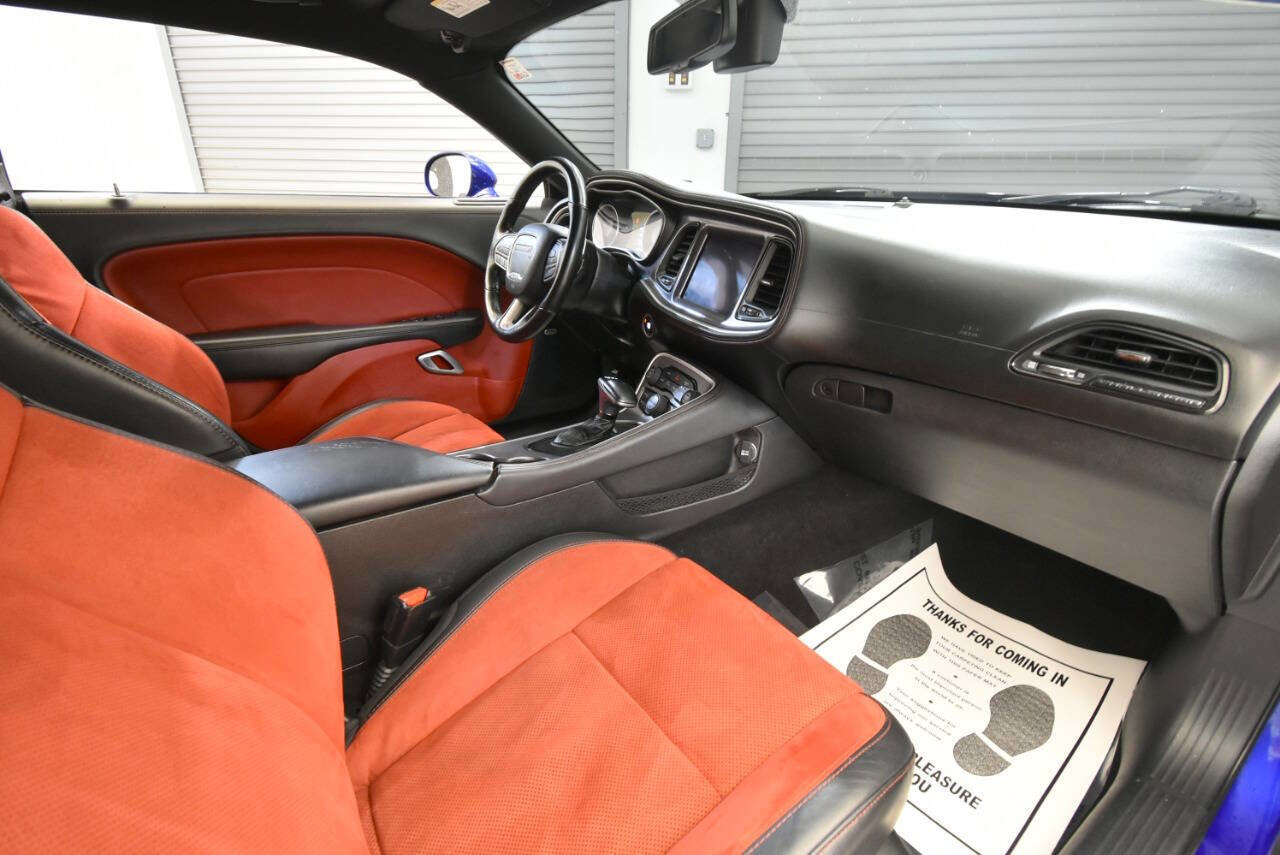 Used 2020 Dodge Challenger GT w/ Plus Package AWD/4WD image 17
