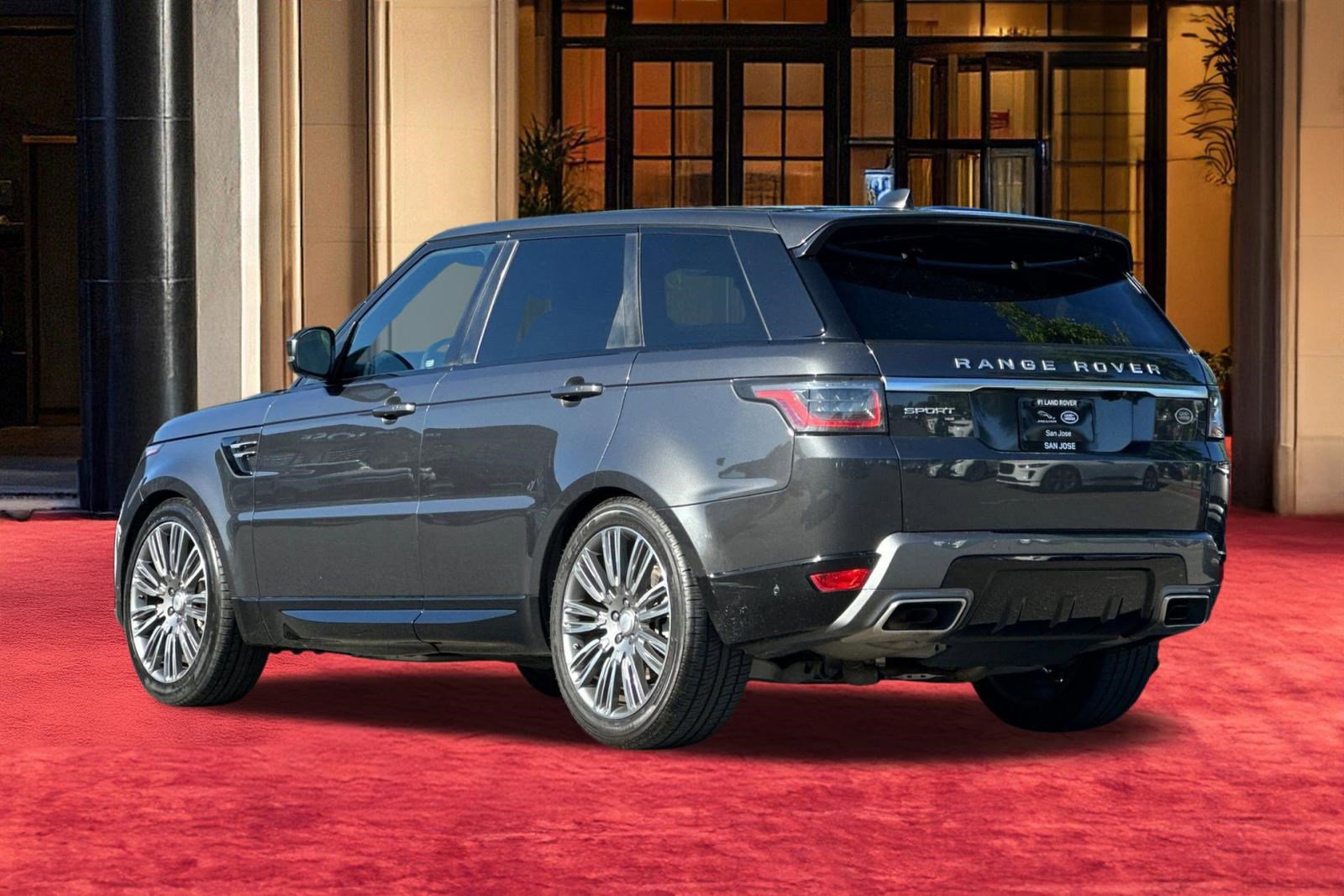 Used 2020 Land Rover Range Rover Sport HSE AWD/4WD image 3