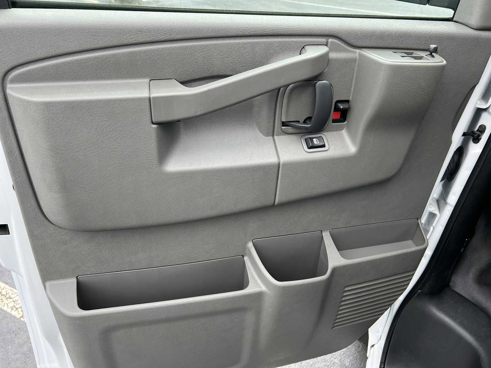 New 2025 GMC Savana 3500 w/ Power Convenience Package image 15