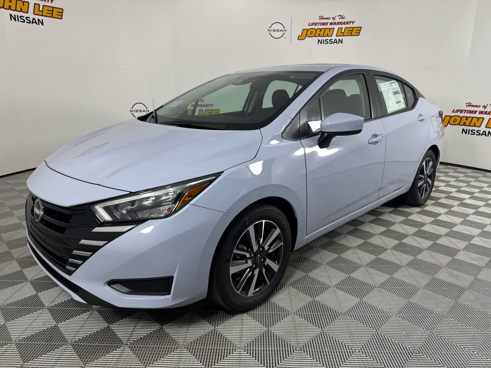 New 2025 Nissan Versa SV w/ Trunk Package