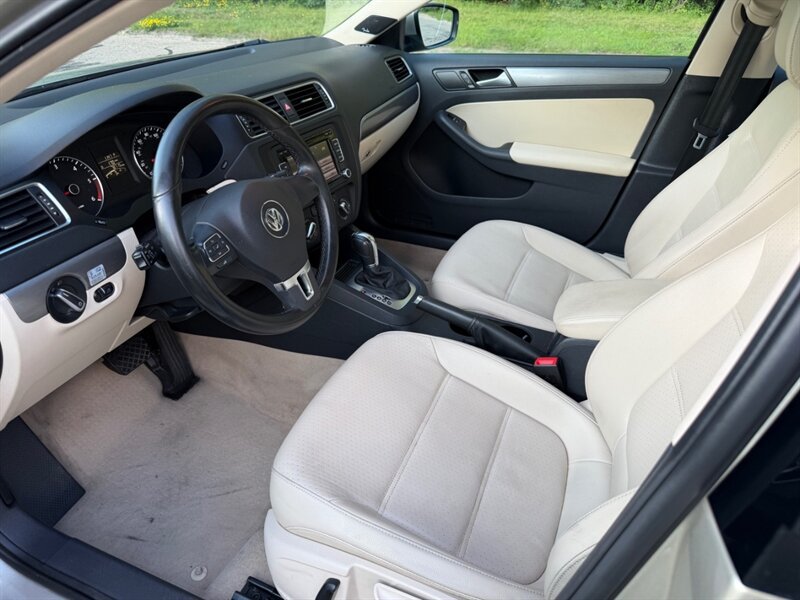 Used 2014 Volkswagen Jetta TDI FWD image 14