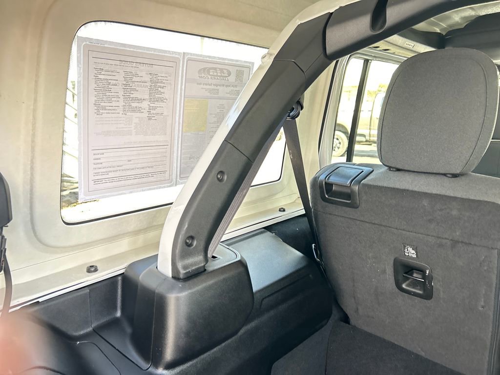 Used 2024 Jeep Wrangler Unlimited Sahara AWD/4WD image 26