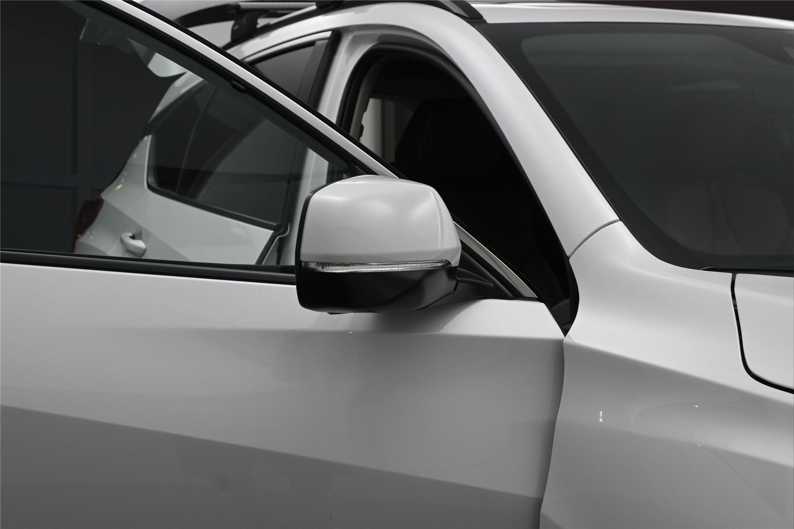 Certified 2024 Acura RDX SH-AWD w/ Advance Package image 17