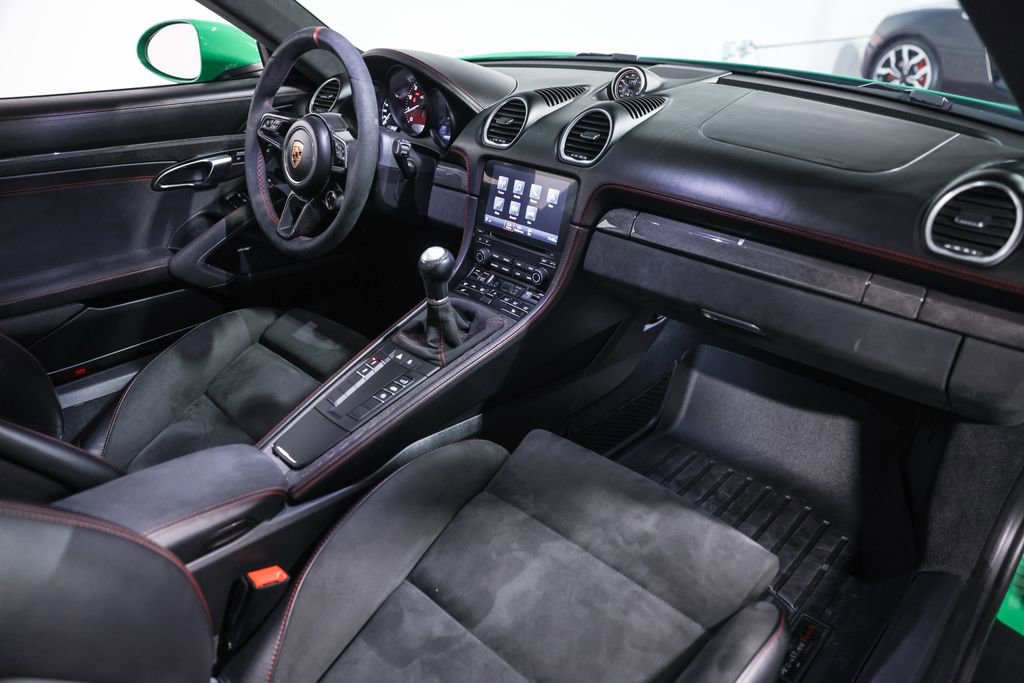 Used 2022 Porsche 718 Cayman GTS image 24