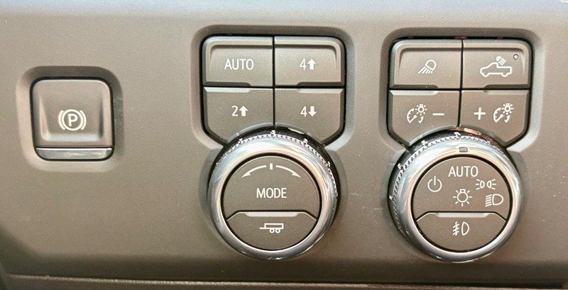 New 2026 GMC Sierra 2500 AT4 w/ AT4 Premium Plus Package AWD/4WD image 21