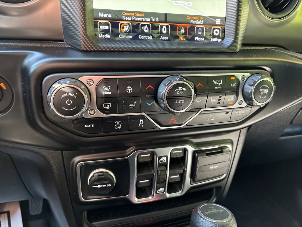 Certified 2021 Jeep Gladiator Willys image 28