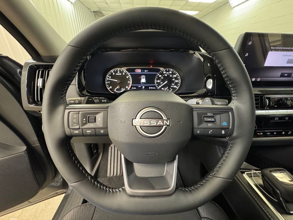 New 2026 Nissan Pathfinder SV image 31