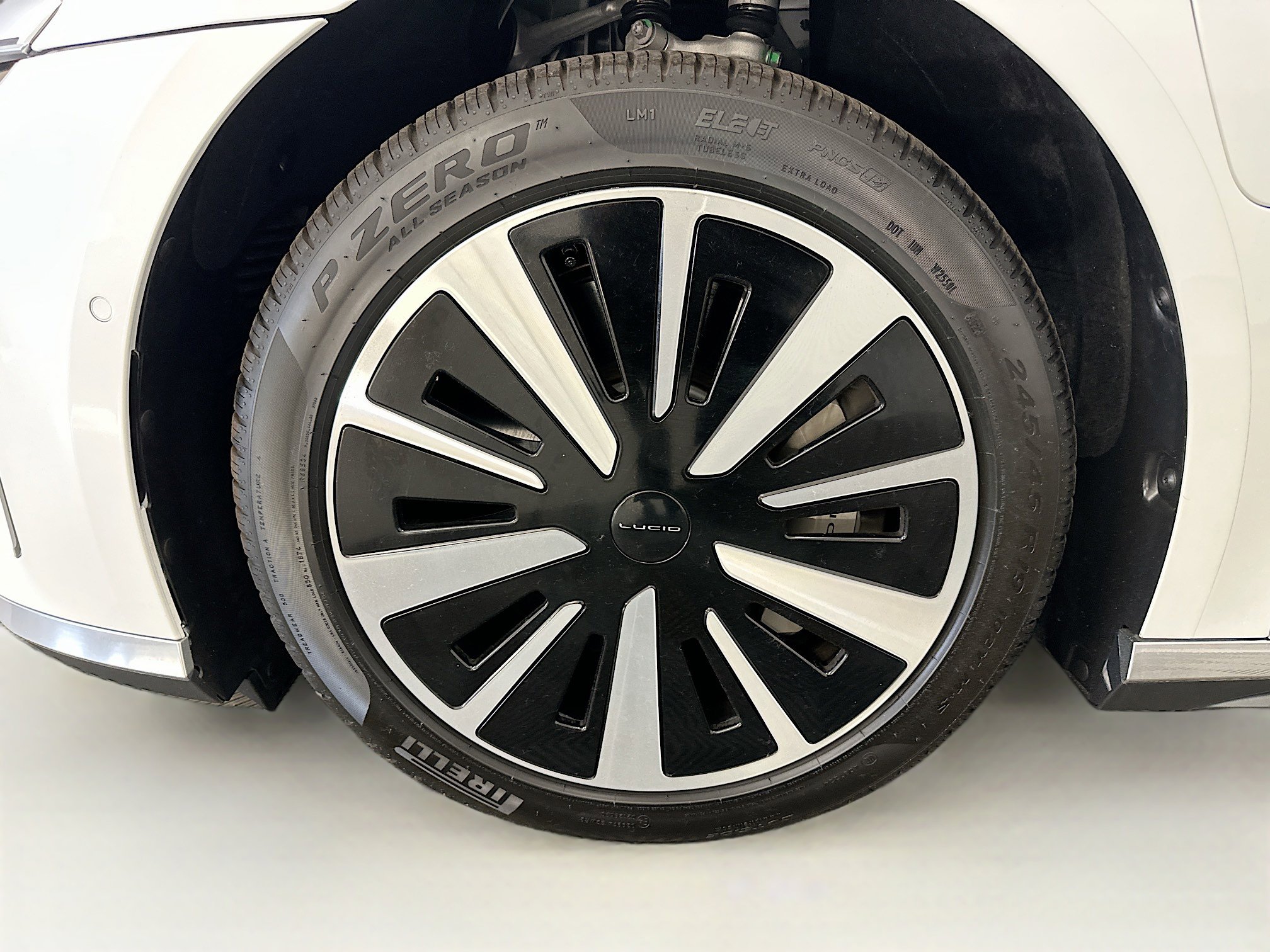 Used 2024 Lucid Air Touring AWD/4WD image 36