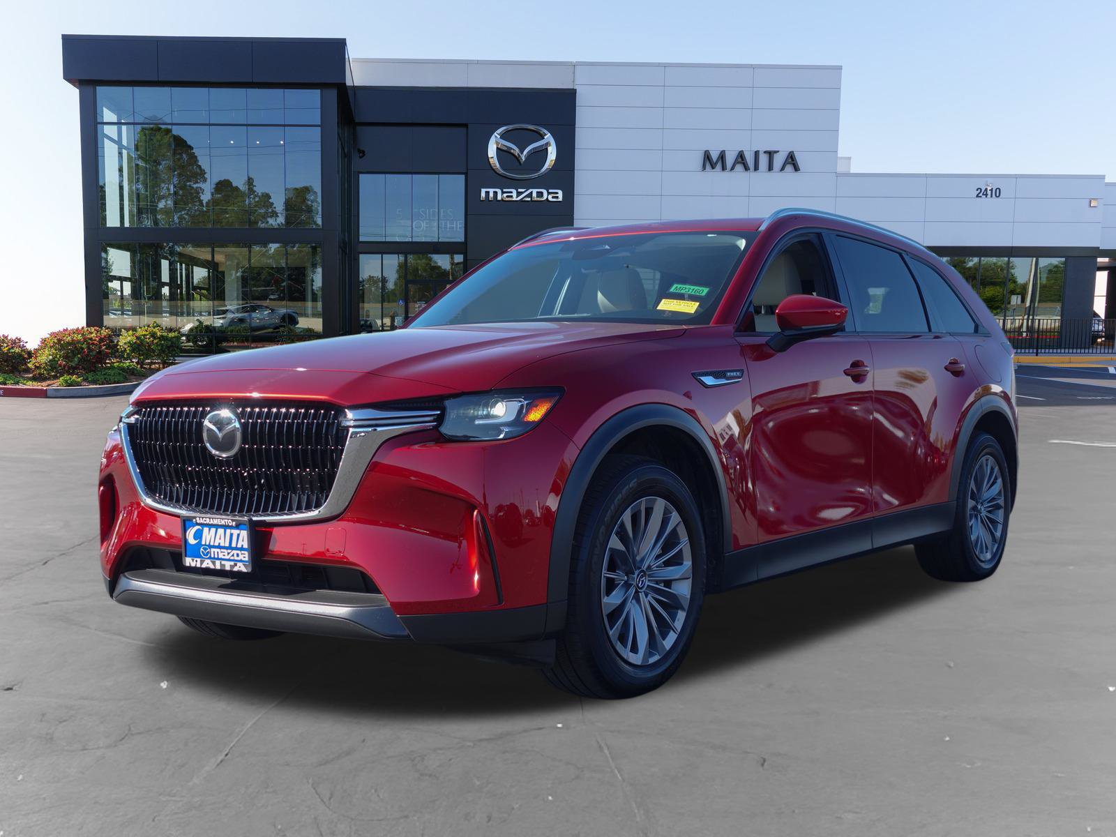 Certified 2024 MAZDA CX-90 Plug-In Hybrid w/ Preferred AWD/4WD image 9