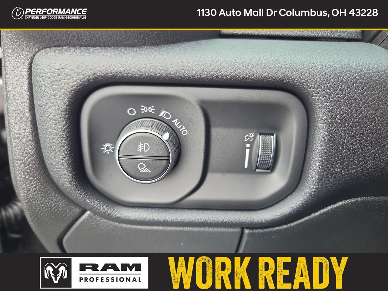 New 2026 RAM 2500 Big Horn AWD/4WD image 33