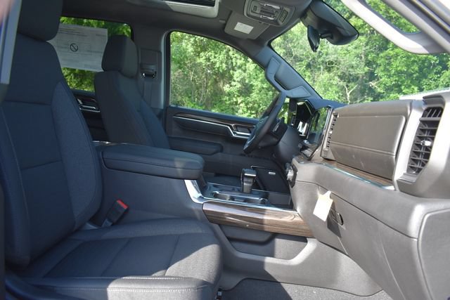 New 2026 Chevrolet Silverado 1500 LT Trail Boss w/ Convenience Package II AWD/4WD image 16