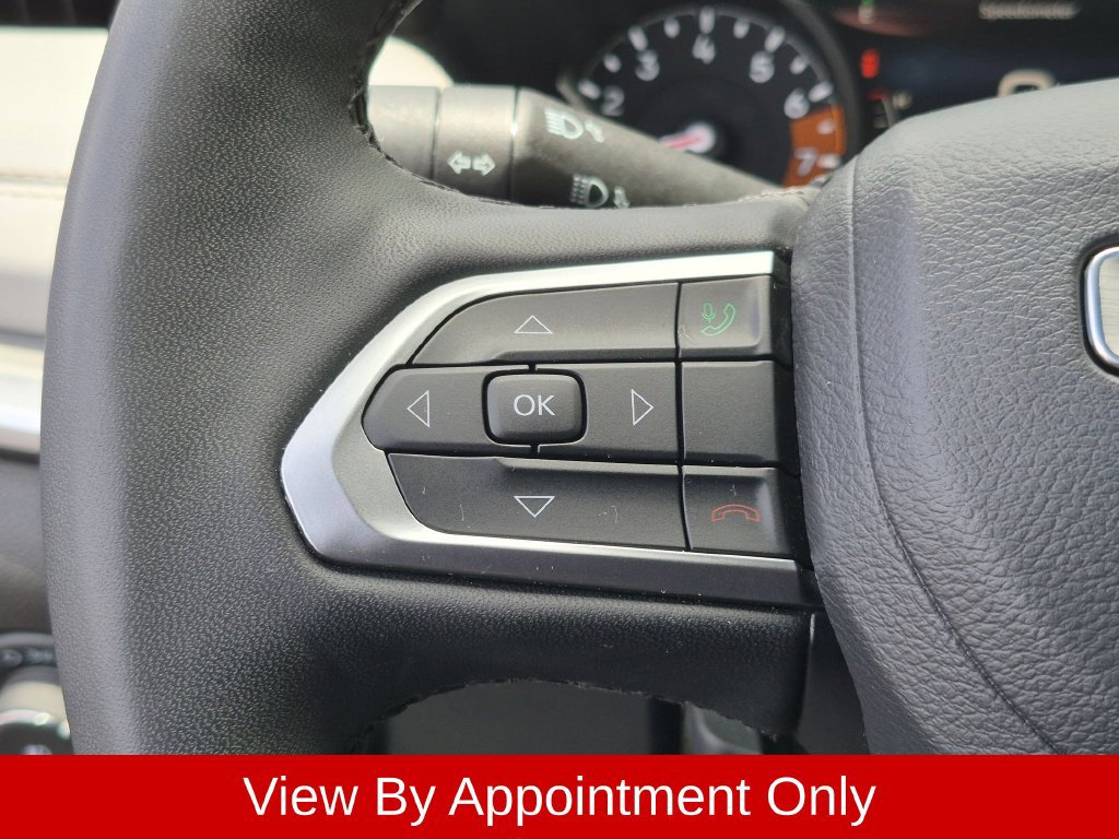 Used 2025 Jeep Compass Limited AWD/4WD image 14