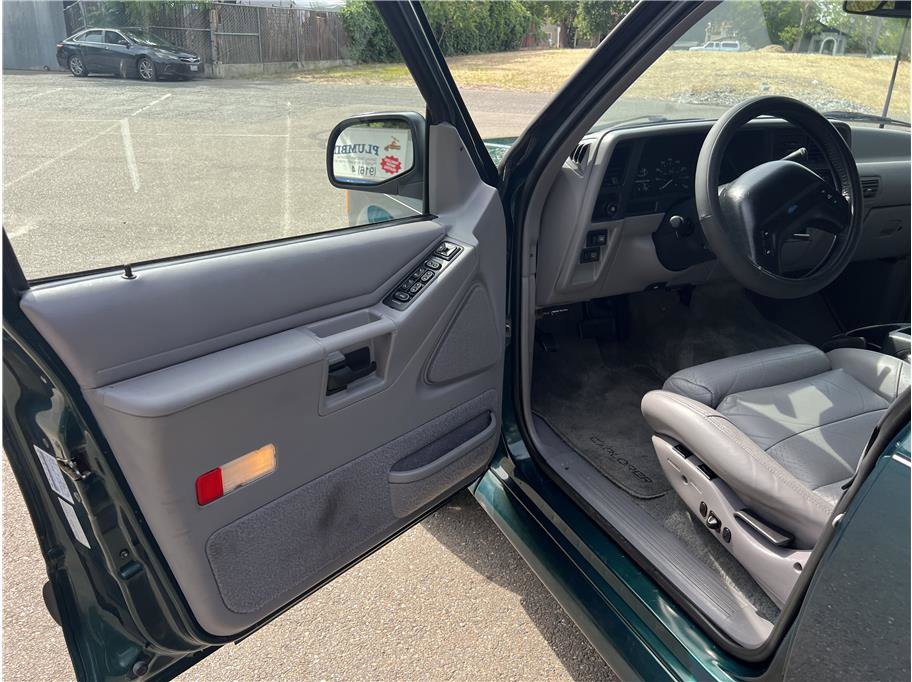 Used 1994 Ford Explorer 4WD 4-Door image 22