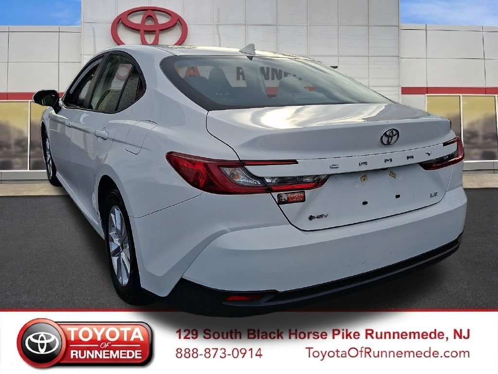 Certified 2025 Toyota Camry LE FWD image 4