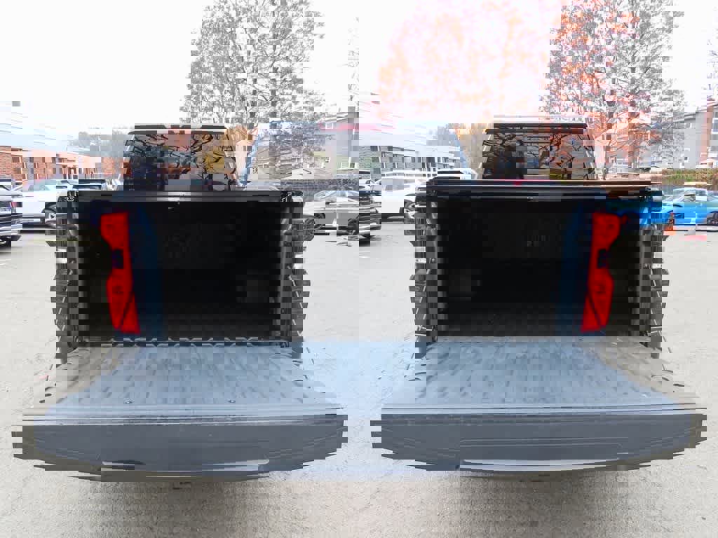 Used 2020 Chevrolet Silverado 1500 LT w/ All-Star Edition image 14