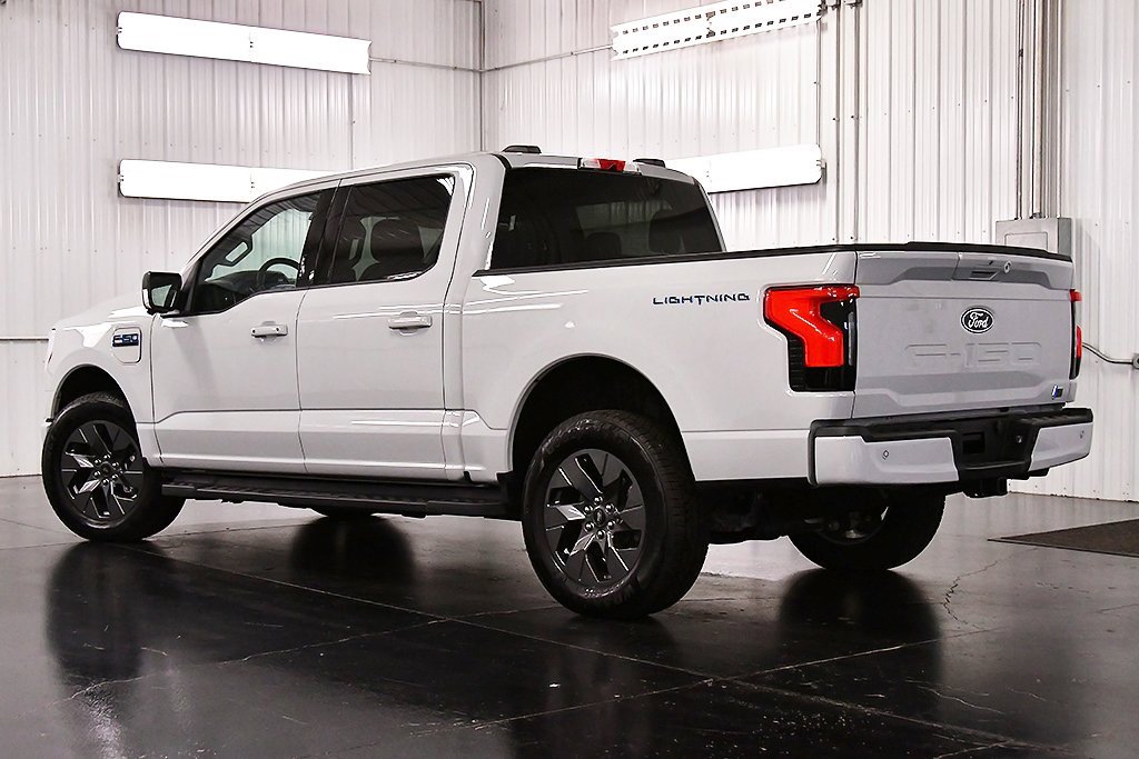Used 2024 Ford F150 Lightning Flash image 5