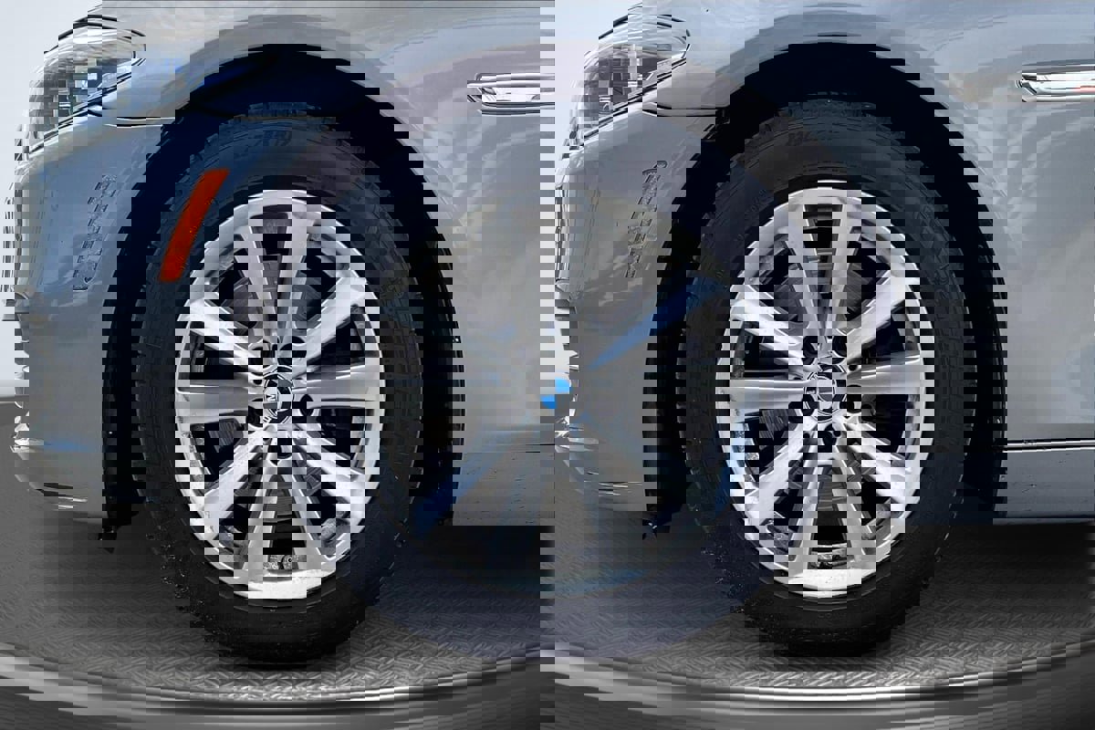 Used 2014 BMW 528i Sedan image 9