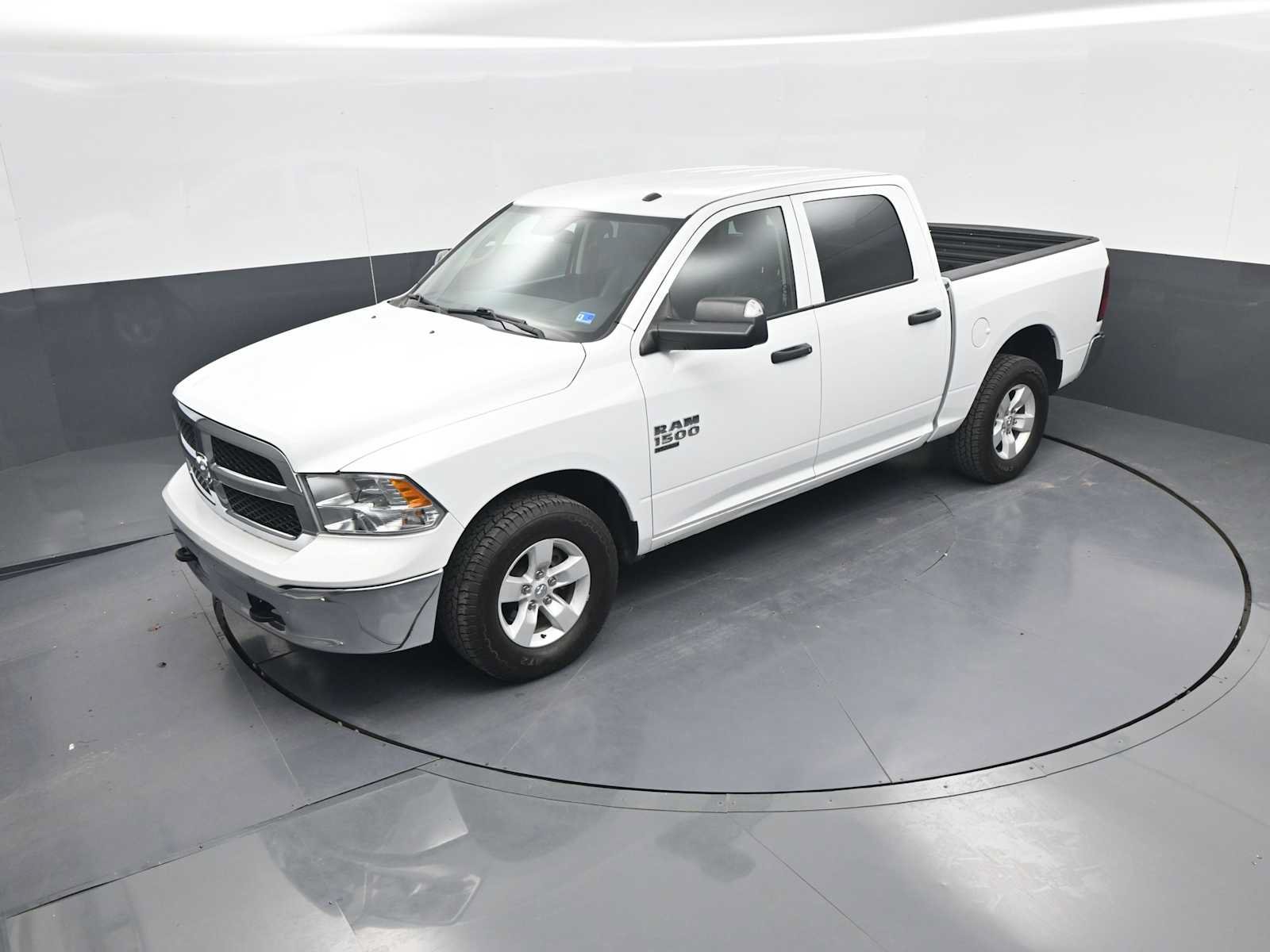 Used 2022 RAM 1500 Tradesman w/ Chrome Appearance Group AWD/4WD image 32