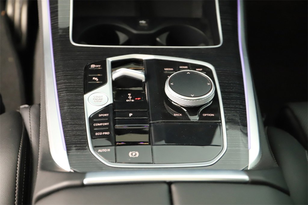 Used 2024 BMW X5 sDrive40i w/ M Sport Package image 21