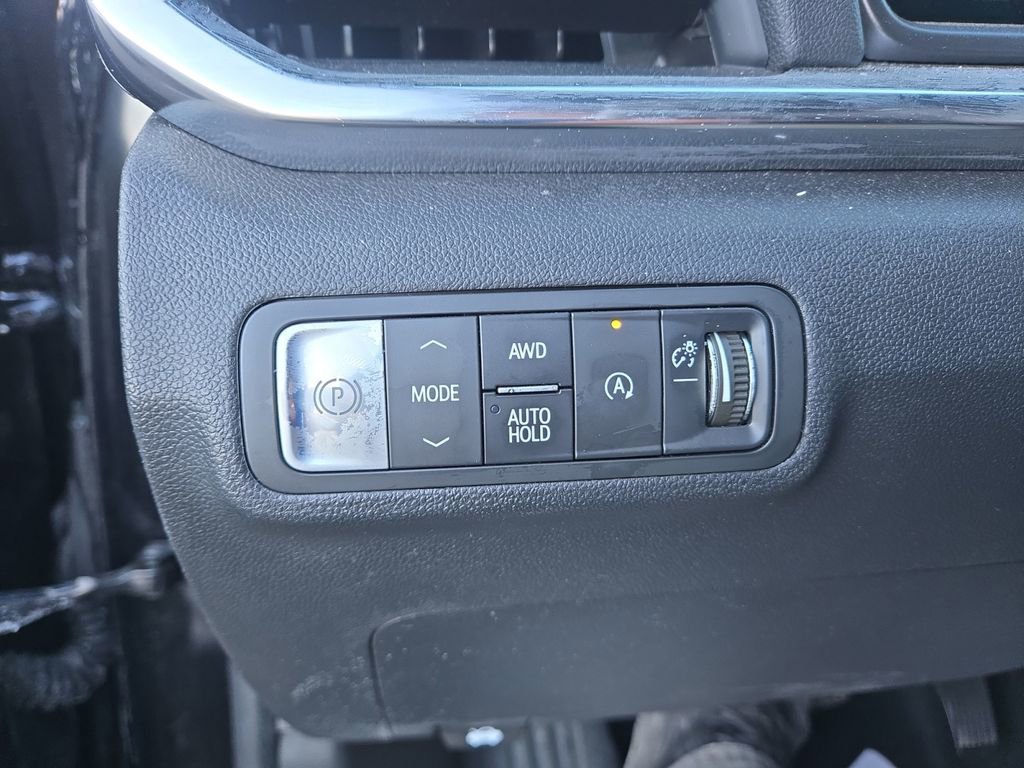 Used 2025 GMC Terrain Elevation image 29