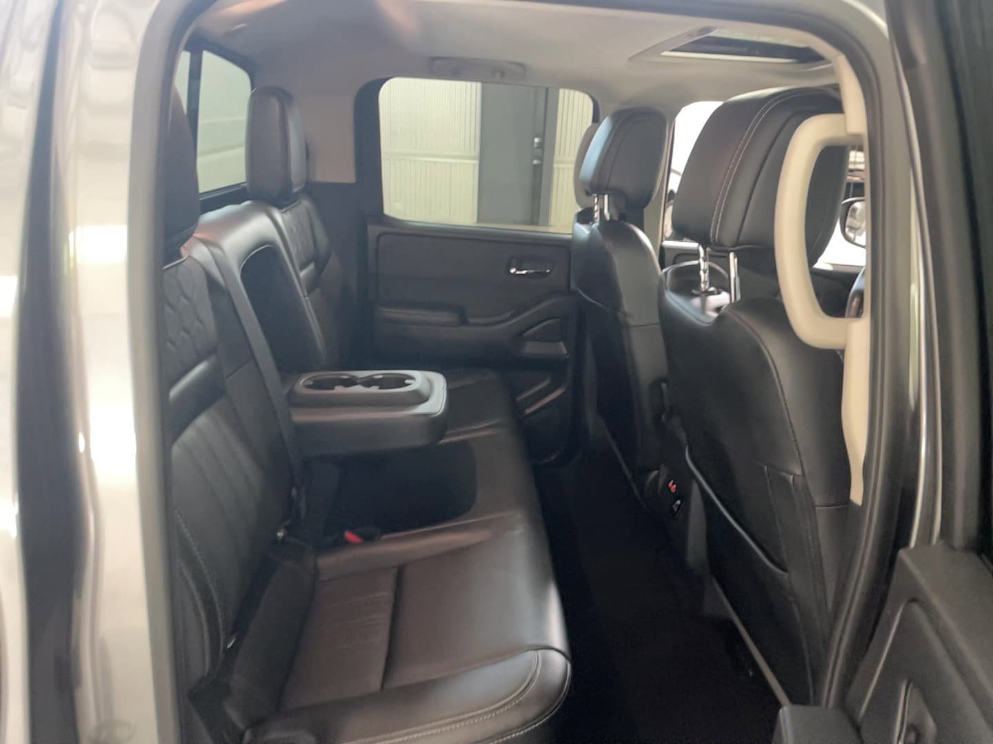 Used 2023 Nissan Frontier SV w/ SV Premium Package AWD/4WD image 24