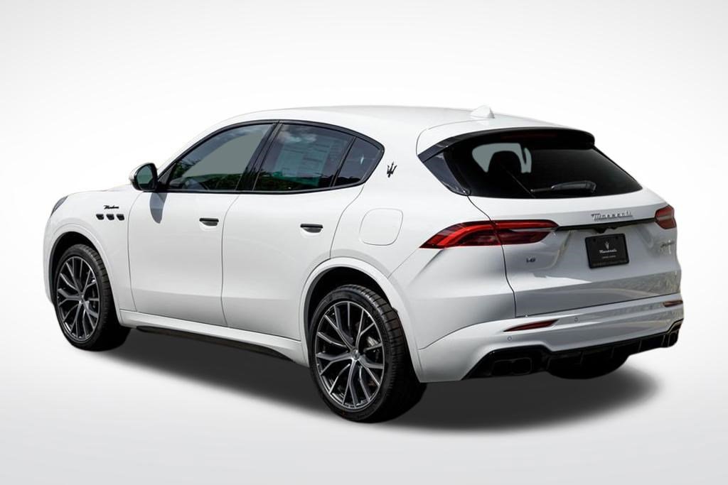 New 2026 Maserati Grecale Modena image 3
