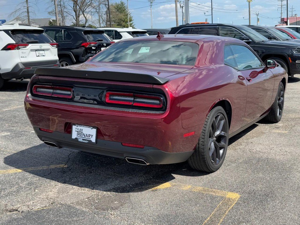 Used 2020 Dodge Challenger SXT w/ Plus Package image 3