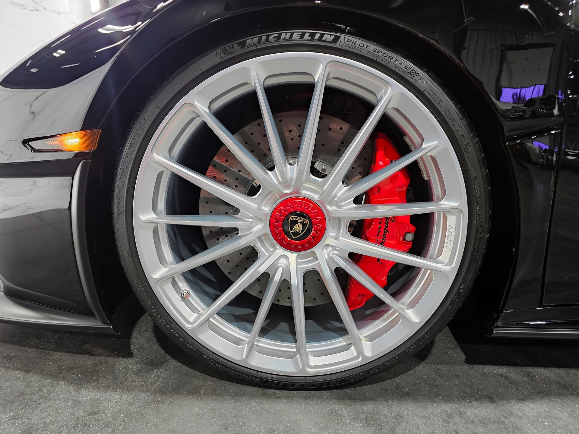 Used 2023 Lamborghini Huracan STO RWD image 60