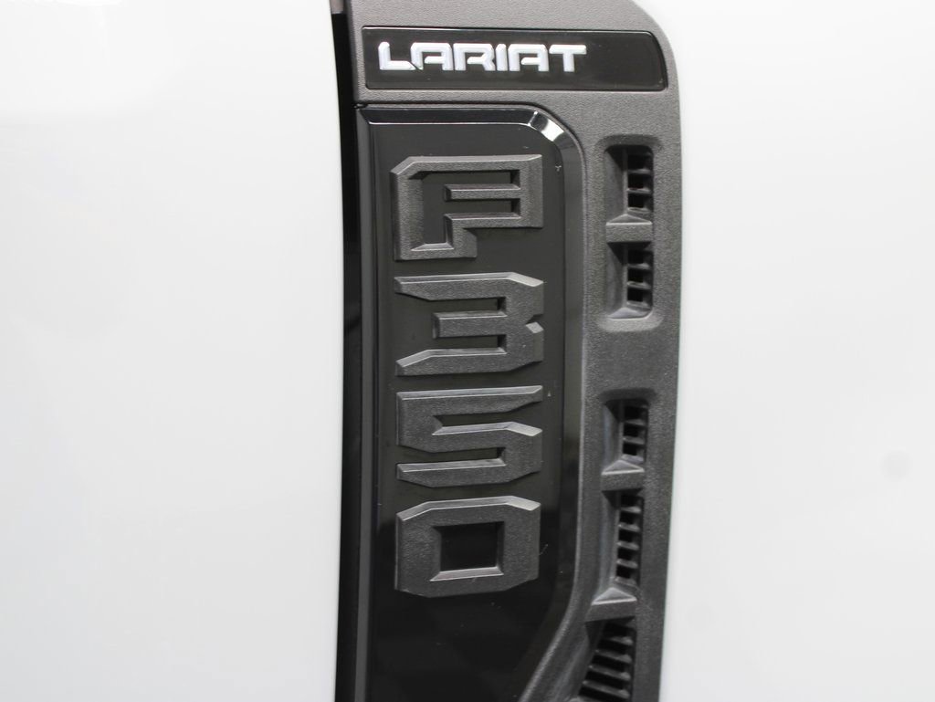 Used 2025 Ford F350 Lariat w/ Black Appearance Package image 59