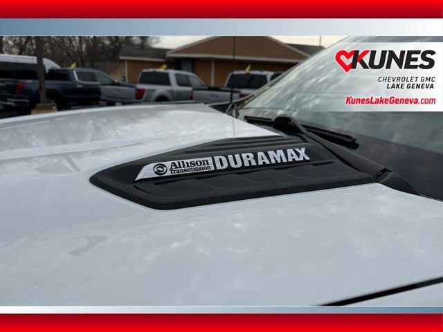 Used 2025 Chevrolet Silverado 2500 LT w/ Convenience Package image 12