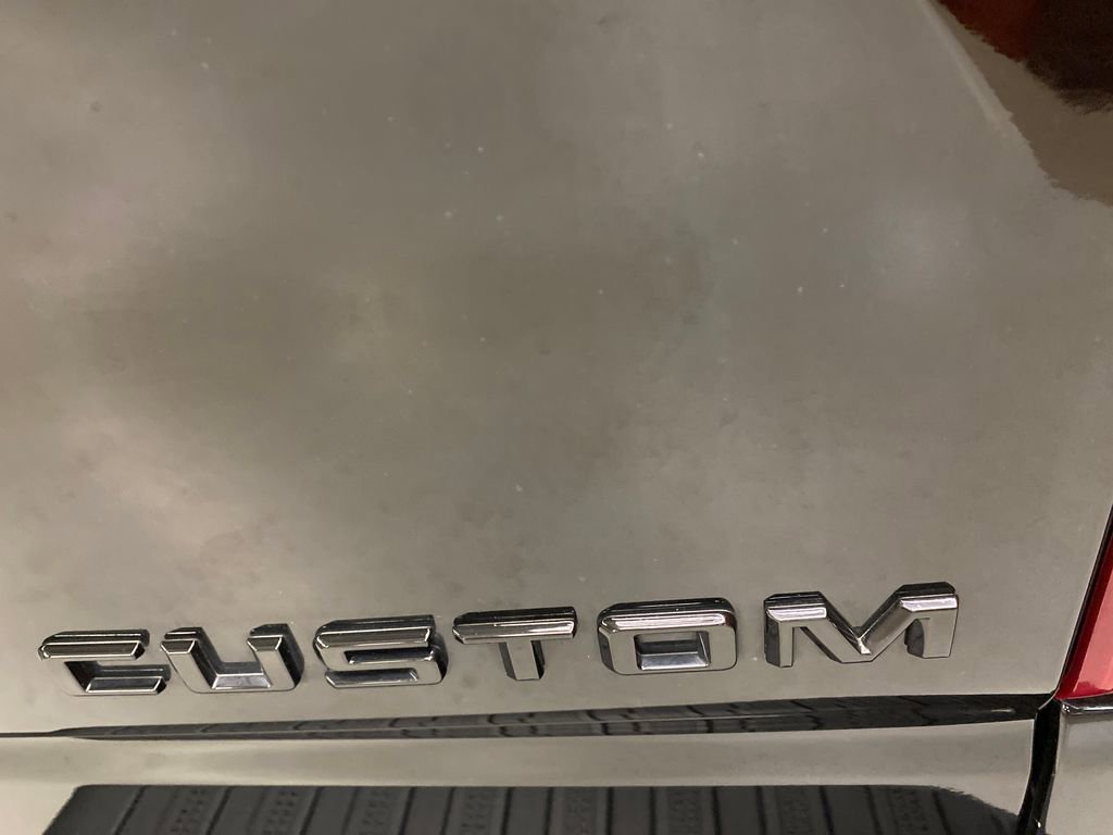 Used 2023 Chevrolet Silverado 1500 Custom image 28