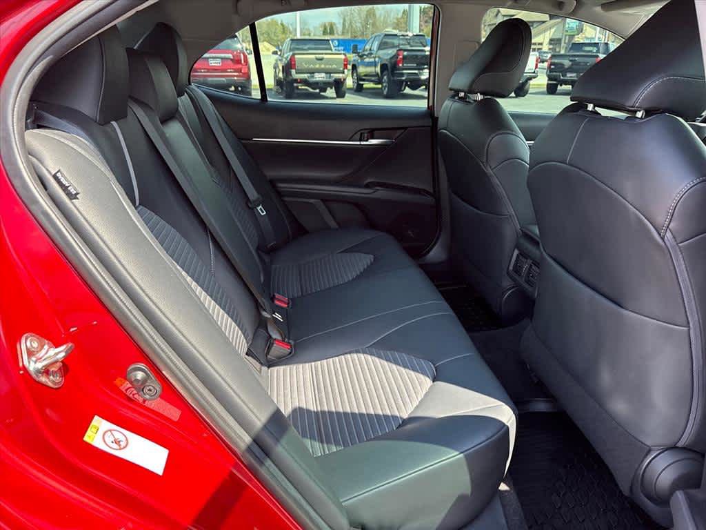 Used 2019 Toyota Camry SE w/ Audio Package FWD image 8