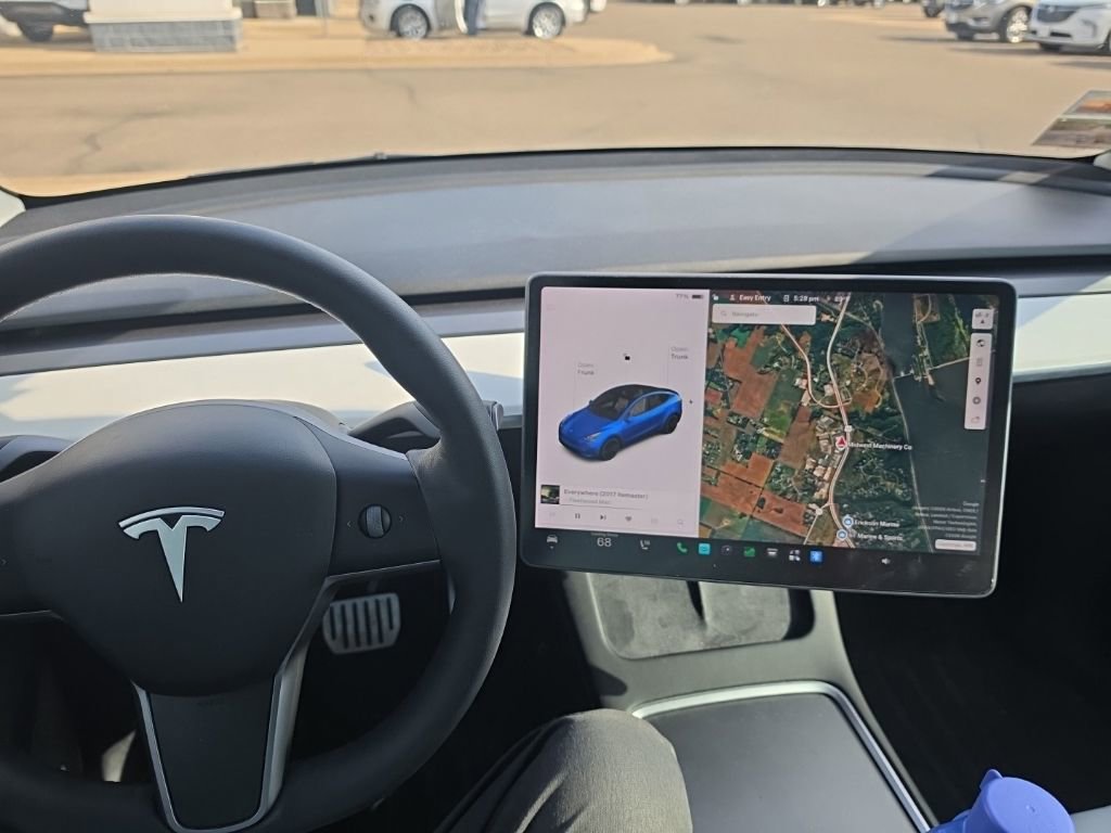 Used 2021 Tesla Model Y Performance AWD/4WD image 13