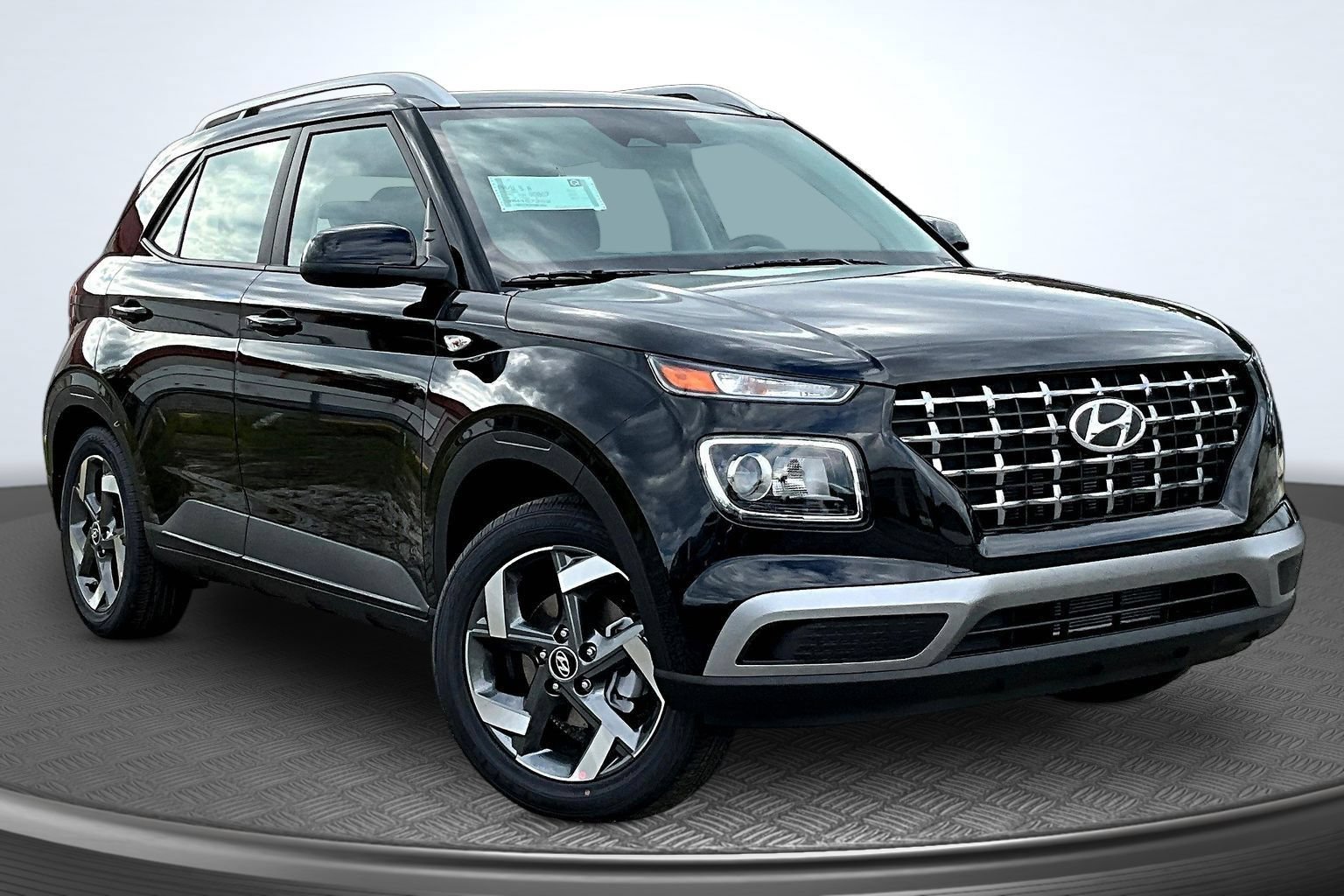 New 2026 Hyundai Venue SEL FWD image 2