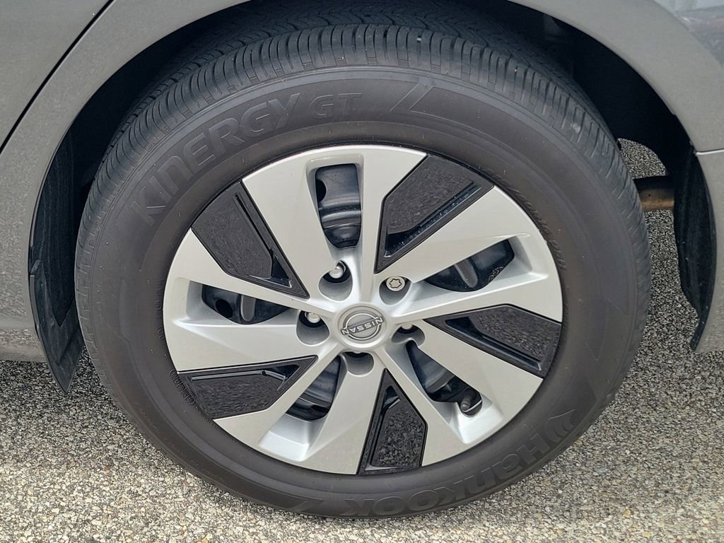 Used 2025 Nissan Altima 2.5 S image 12