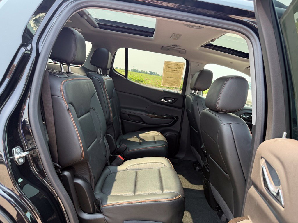 Used 2023 GMC Acadia AT4 w/ Technology Package AWD/4WD image 22