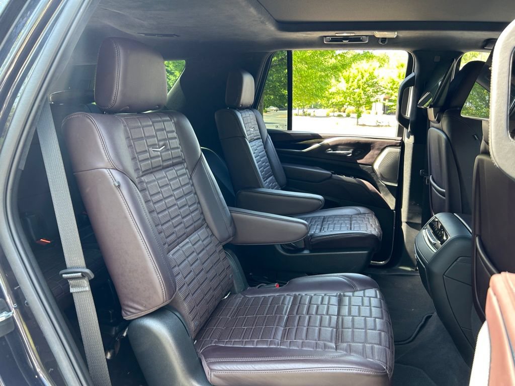 Used 2022 Cadillac Escalade Premium Luxury Platinum RWD image 51