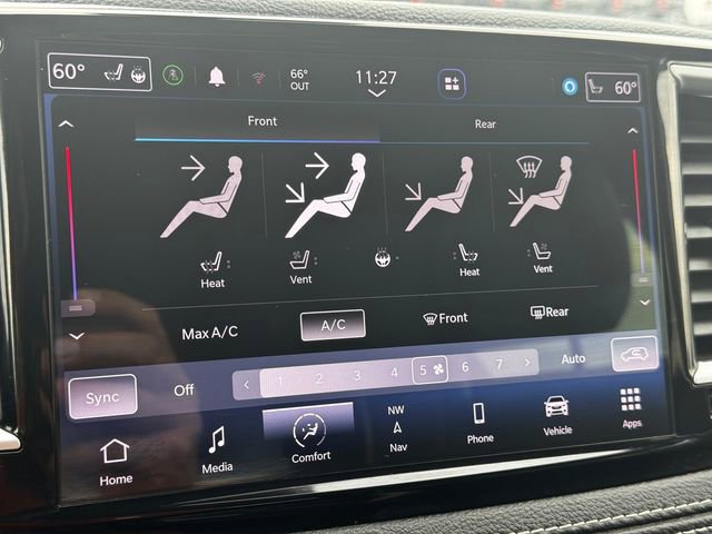 Certified 2023 Chrysler Pacifica Limited image 33