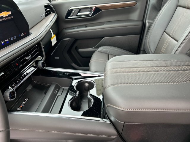 New 2026 Chevrolet Tahoe High Country w/ Sun And Tow Package AWD/4WD image 39