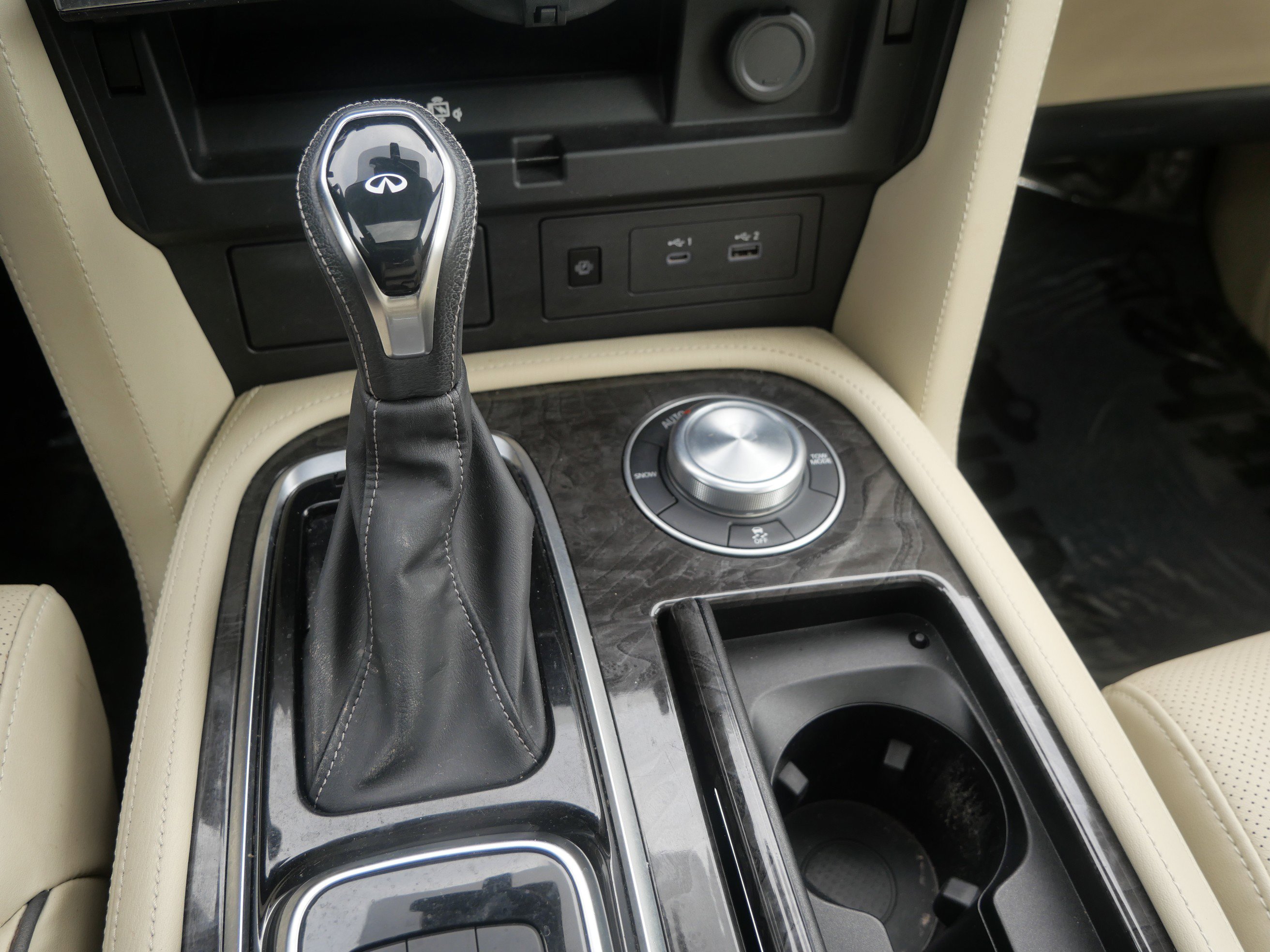 Used 2022 INFINITI QX80 Luxe w/ Cargo Package AWD/4WD image 23