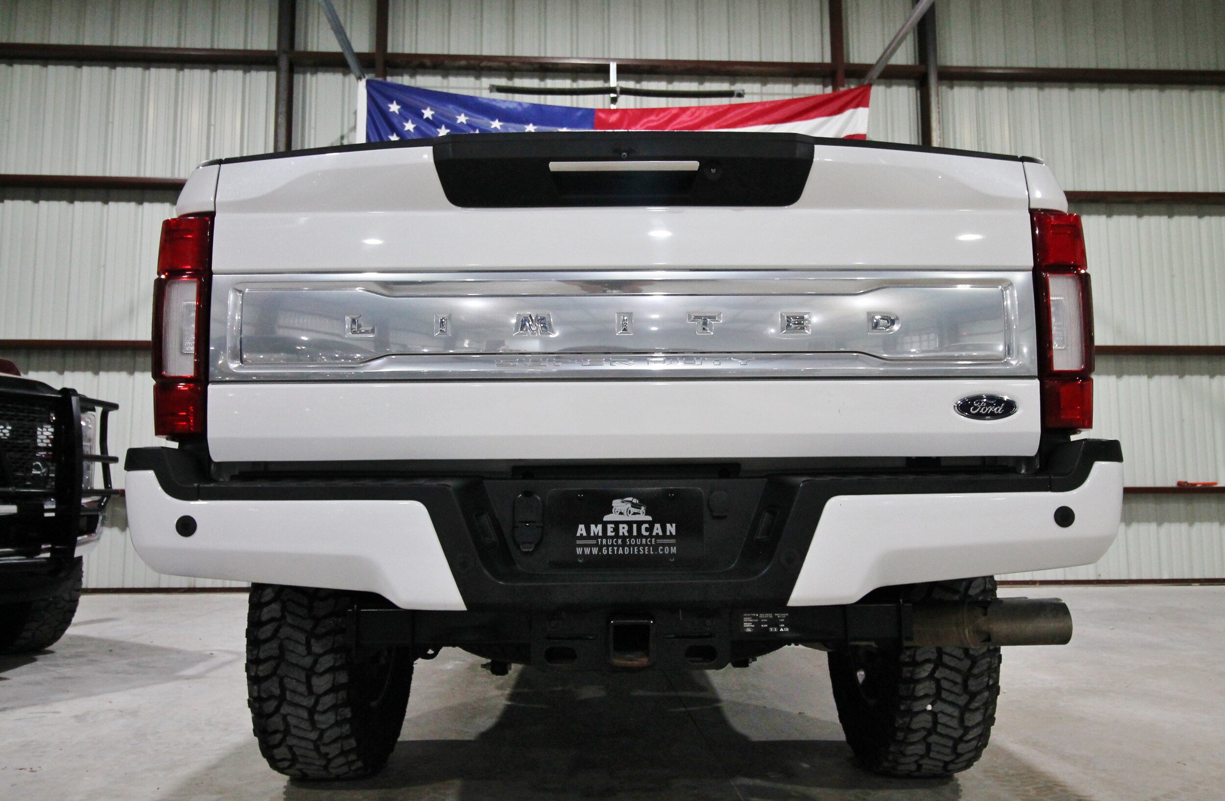Used 2022 Ford F250 Limited AWD/4WD image 9