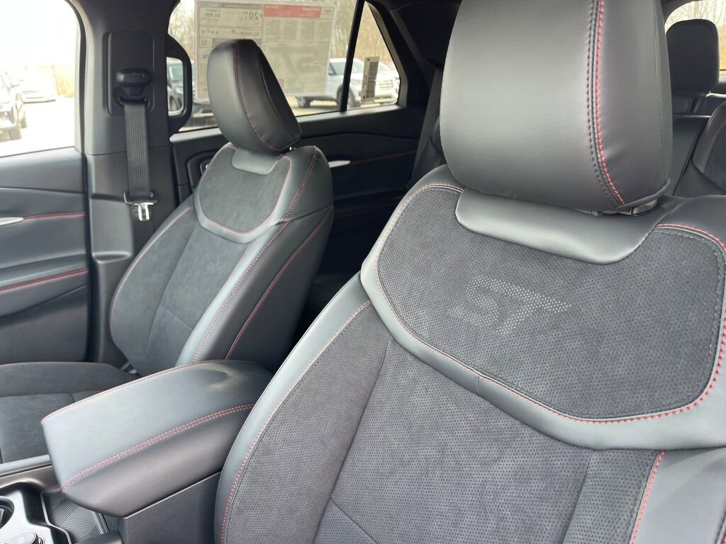 New 2026 Ford Explorer ST image 9