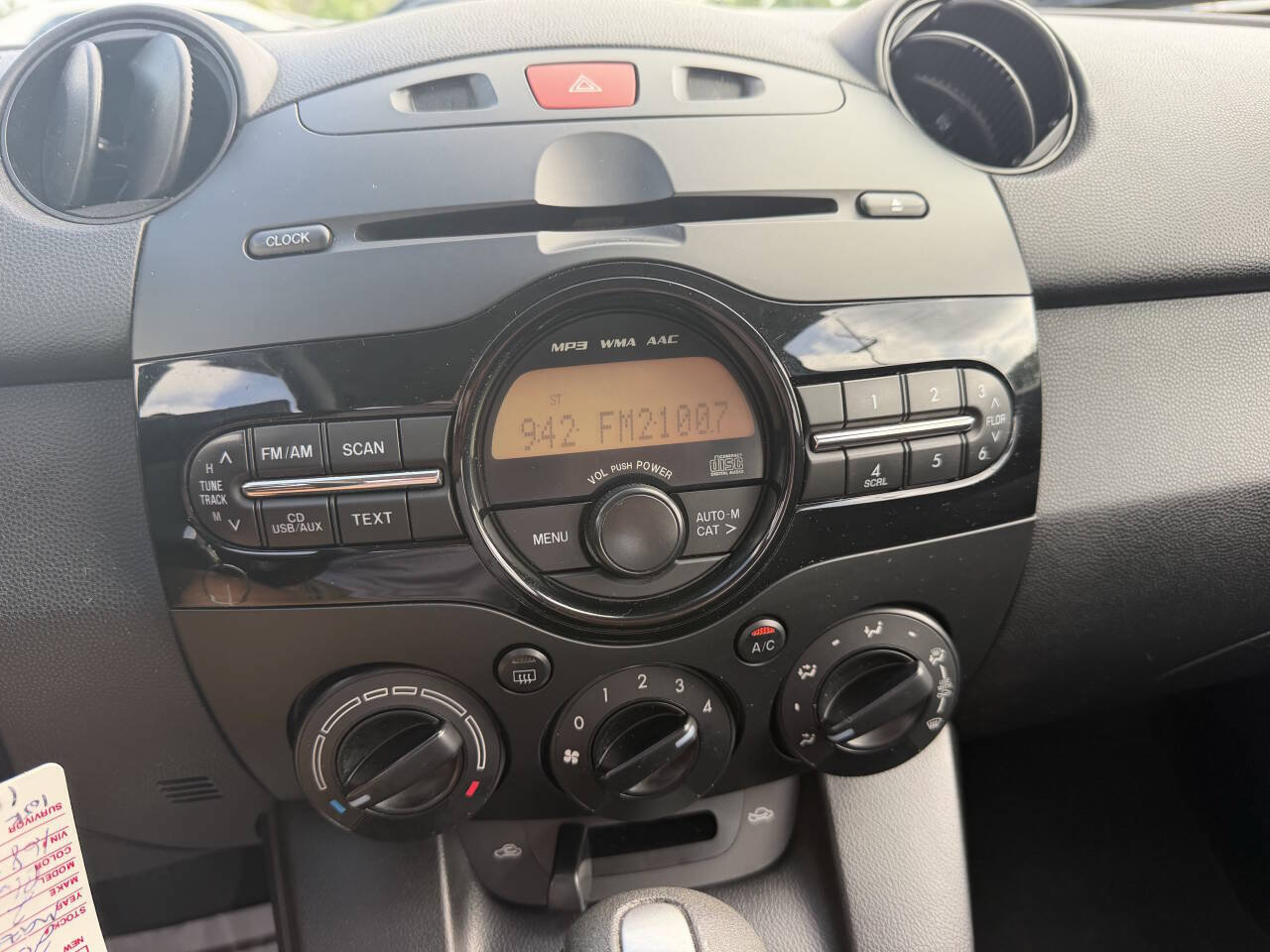 Used 2013 MAZDA MAZDA2 Sport FWD image 23