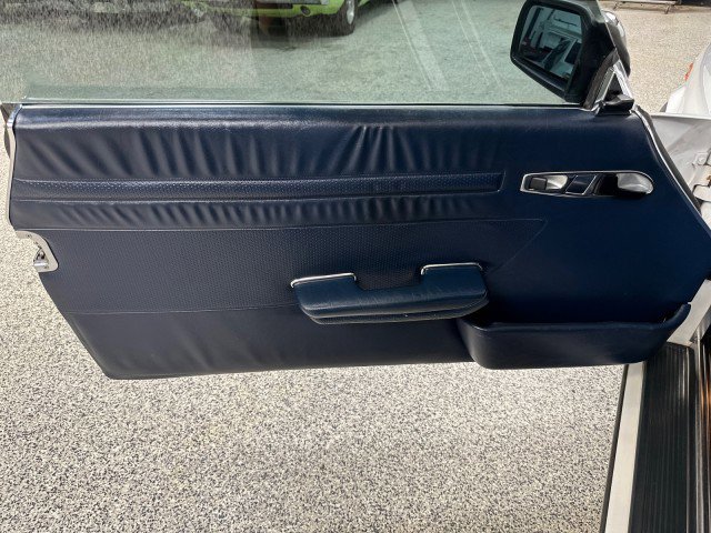 Used 1988 Mercedes-Benz 560 SL image 20