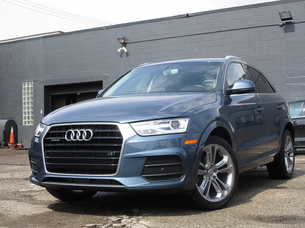 Used 2016 Audi Q3 2.0T Premium Plus w/ Technology Package AWD/4WD image 74