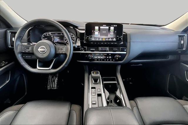 Certified 2025 Nissan Pathfinder SL FWD image 15